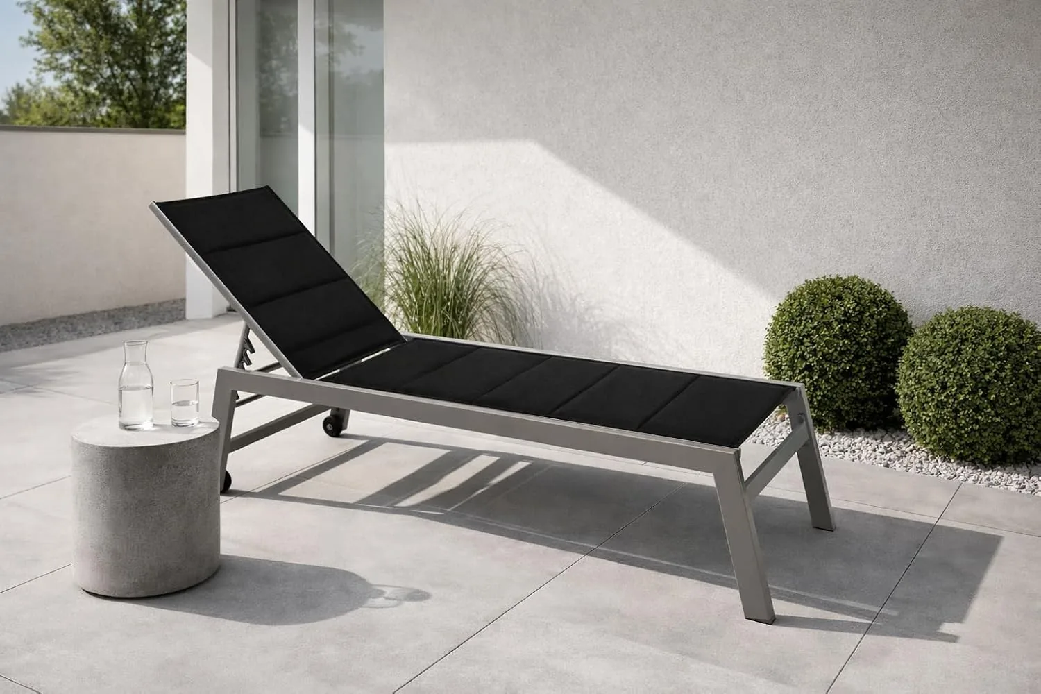 DEGAMO XL Gartenliege Rollenliege GIRONA II 205cm, extra hohe Liegefläche 43cm, Rahmen Aluminium Silbergrau, Bezug Kunstgewebe schwarz gepolstert, wetterfest, Outdoor — Ansicht 2